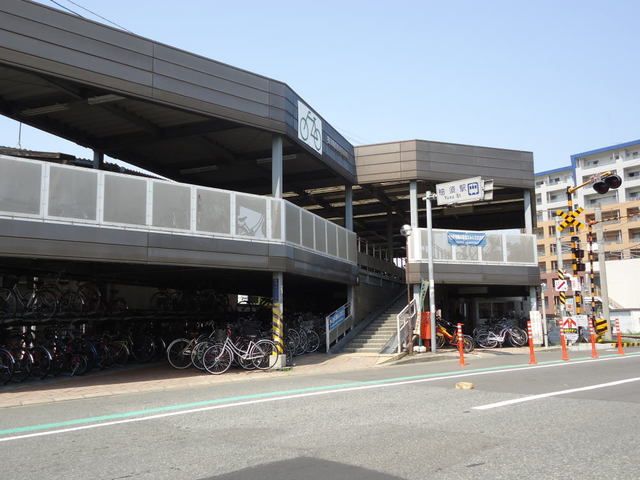 近くの駅まで700m（徒歩9分）