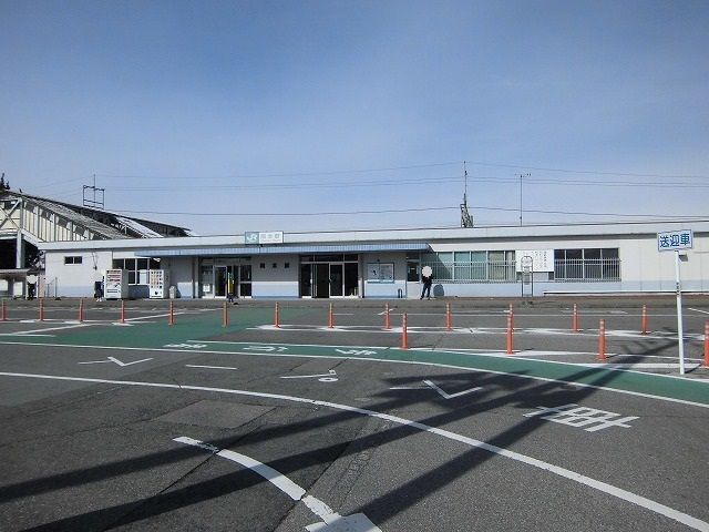 近くの岡本駅まで2,000m(徒歩25分)