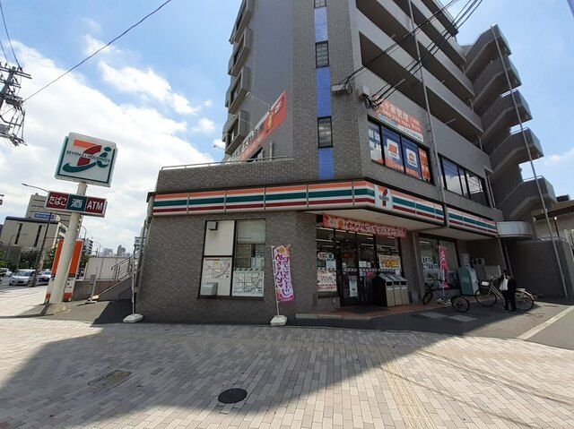 近くのセブンイレブン昭和町店まで700m(徒歩9分)