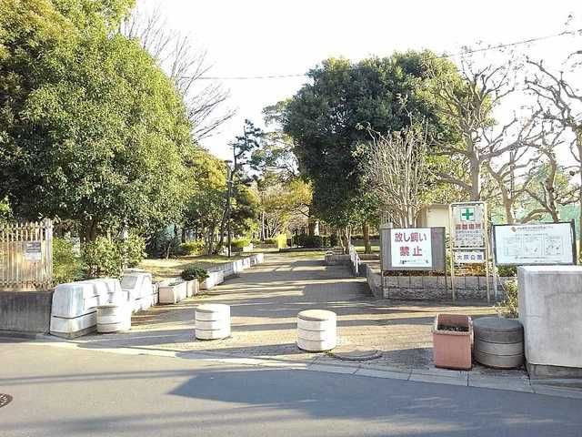 近くの大原公園まで550m（徒歩7分）