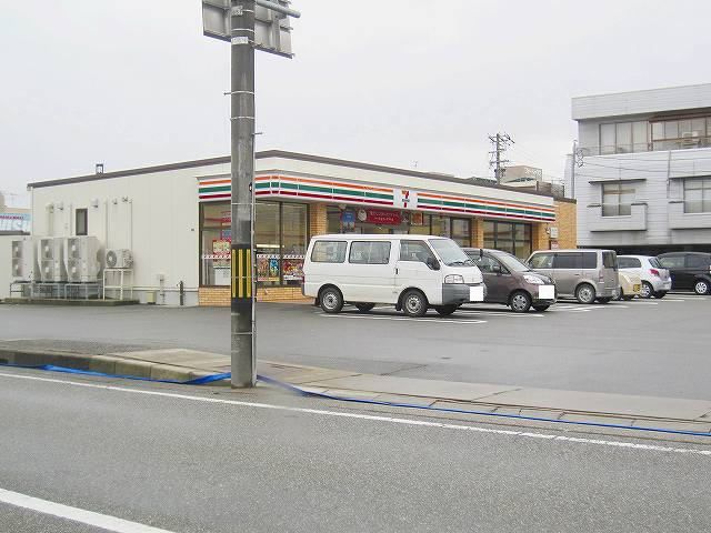 近くのセブンイレブンまで500m（徒歩7分）