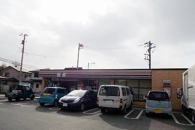 近くのセブンイレブン三島谷田南店まで400m(徒歩5分)