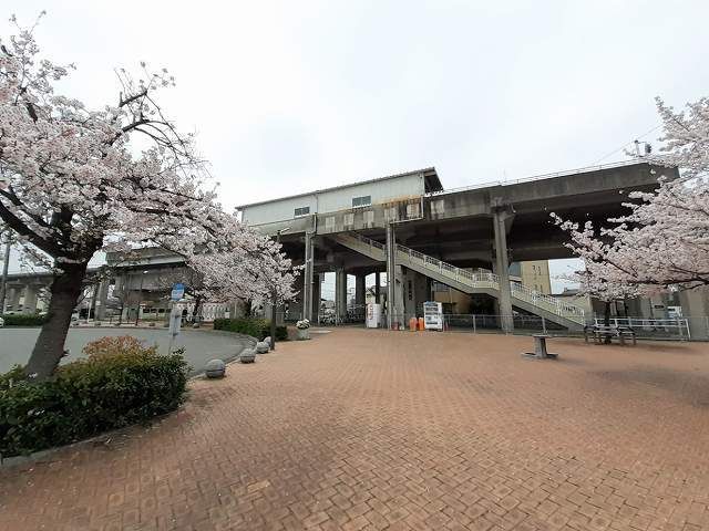 近くの駅まで500m（徒歩7分）