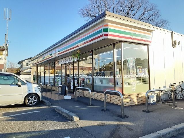 近くのセブンイレブン宇都宮細谷店まで450m（徒歩6分）