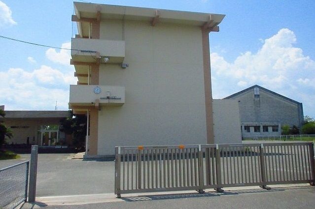 近くの千代田西部小学校まで150m(徒歩2分)