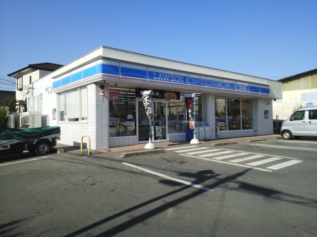 近くのローソン湖東三丁目店まで350m（徒歩5分）