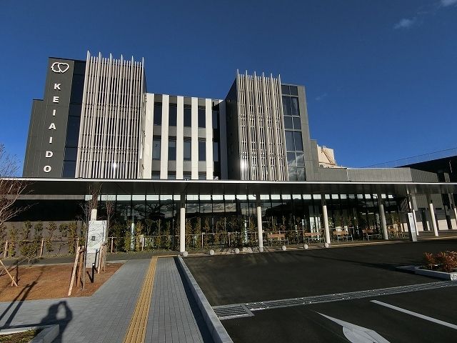 近くの恵愛堂病院まで1,100m（徒歩14分）