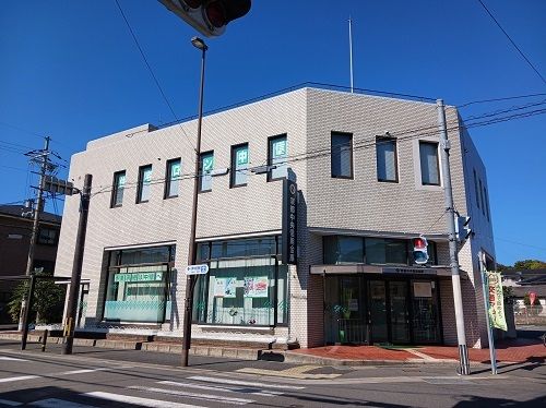 近くの京都中央信用金庫まで10m（徒歩1分）