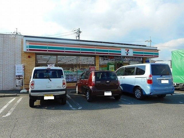 近くのコンビニまで150m（徒歩2分）