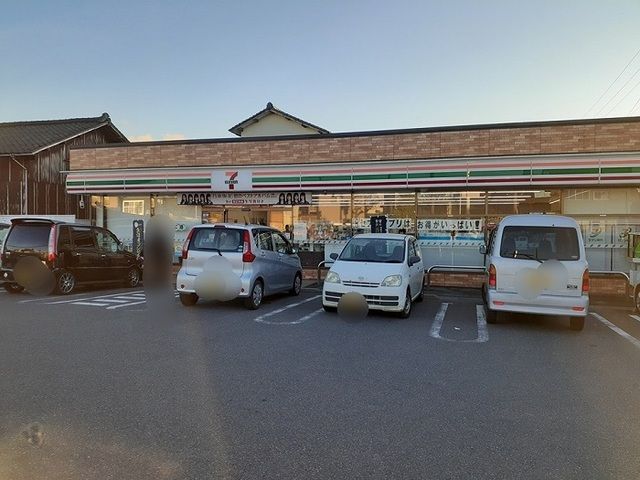 近くのセブンイレブン 豊栄駅北店まで350m(徒歩5分)