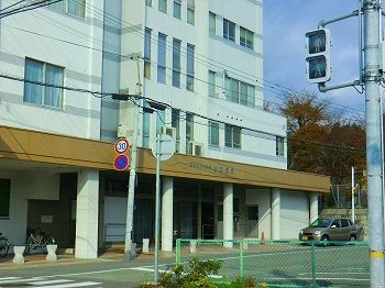 近くの松浦病院まで800m（徒歩10分）