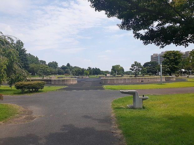 近くの公園まで1,400m（徒歩18分）