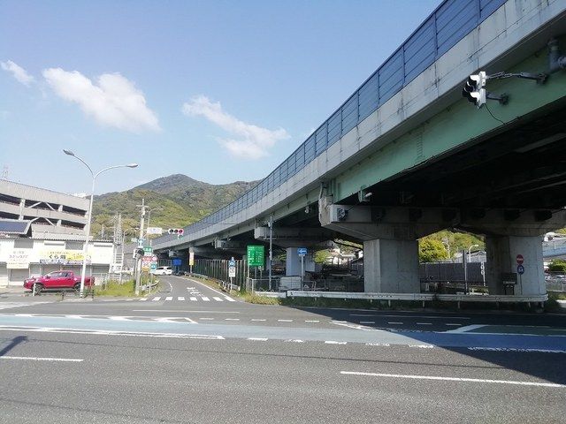 近くの引野インターまで850m（徒歩11分）