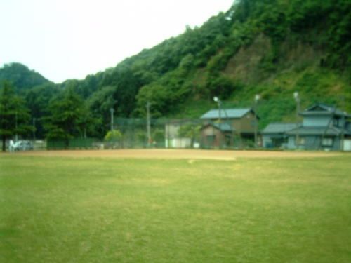 近くの公園まで160m（徒歩2分）