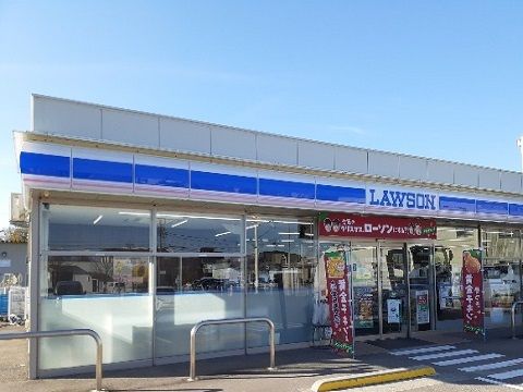 近くのローソン富山萩原店まで400m（徒歩5分）