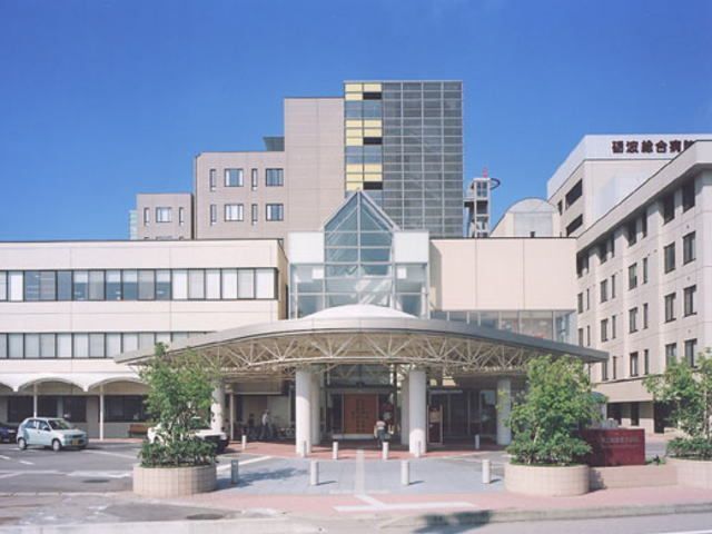 近くの砺波総合病院まで1,000m(徒歩13分)