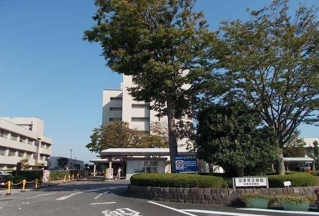 近くの沼津市立病院まで1,200m(徒歩15分)