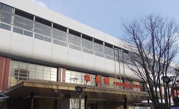 近くの福島駅まで2,700m（徒歩34分）