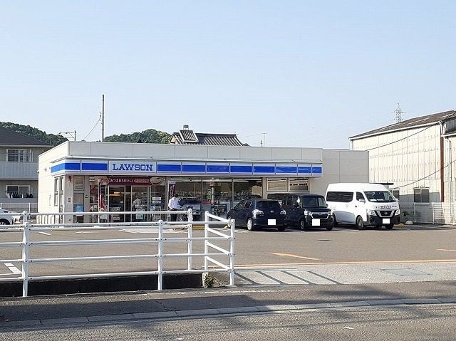 近くのローソン松山南吉田町店様まで550m（徒歩7分）