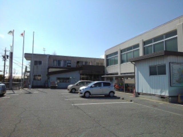 近くの長野市役所若槻支所まで850m(徒歩11分)