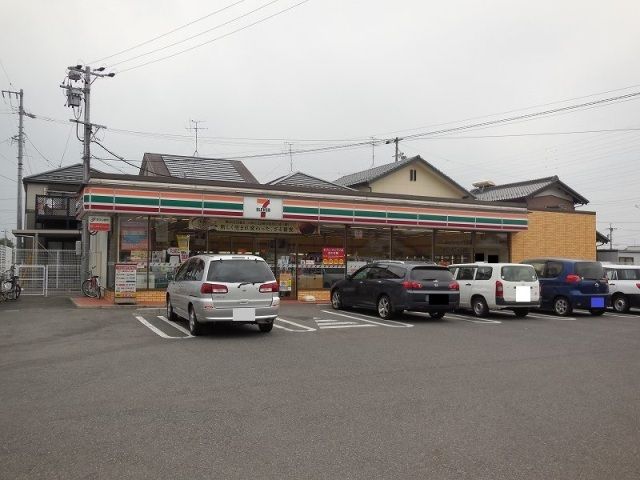 近くのセブンイレブン　前飛保町店まで400m（徒歩5分）