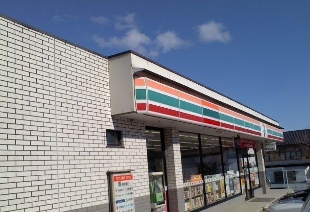 近くのセブンイレブン二本松竹根通り店まで1,100m（徒歩14分）