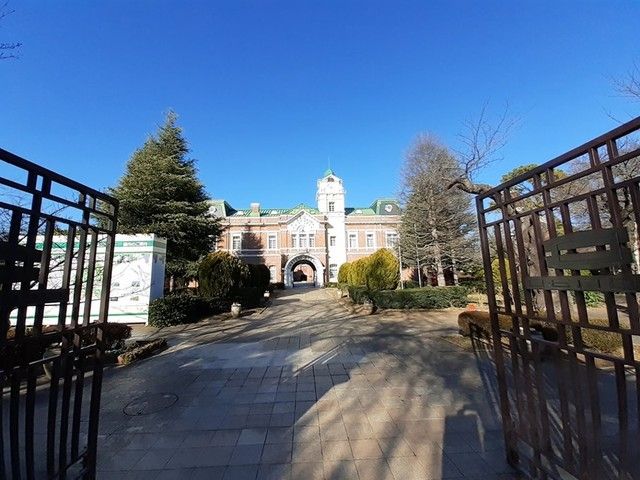 近くのシャトーカミヤまで750m（徒歩10分）