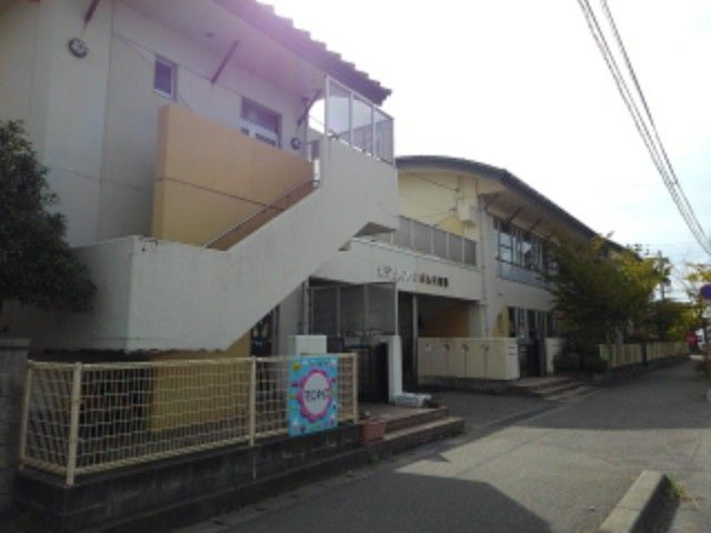 近くのガデリュス・いぶき保育園まで750m（徒歩10分）