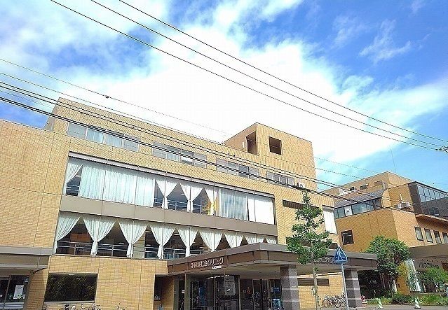 近くの手稲渓仁会病院まで610m（徒歩8分）