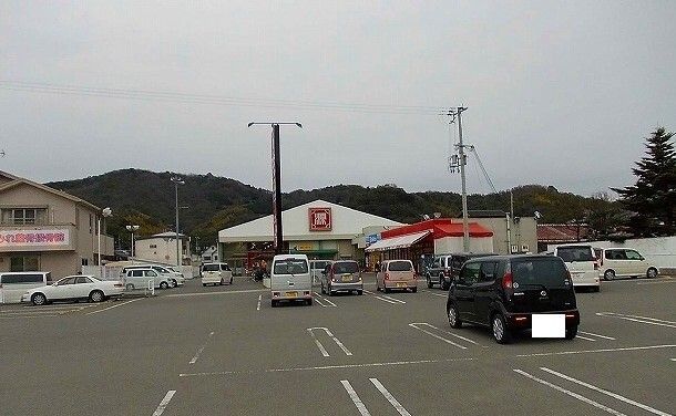 近くのマツゲン海南日方店様まで350m(徒歩5分)