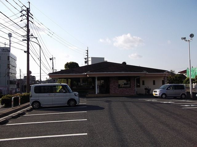 近くのファミリーレストランジョイフルまで550m（徒歩7分）