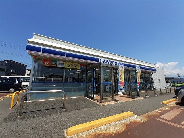 近くのコンビニまで350m（徒歩5分）