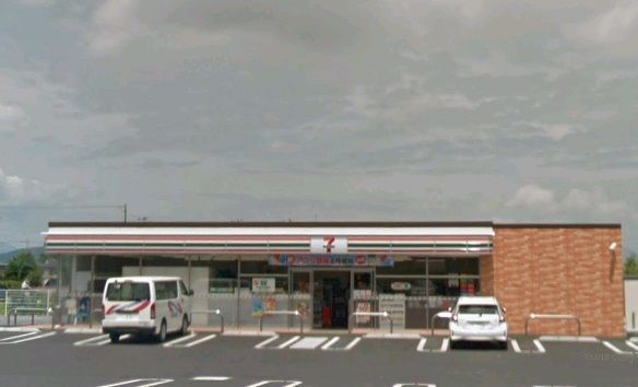 近くのセブンイレブンまで1,300m(徒歩17分)