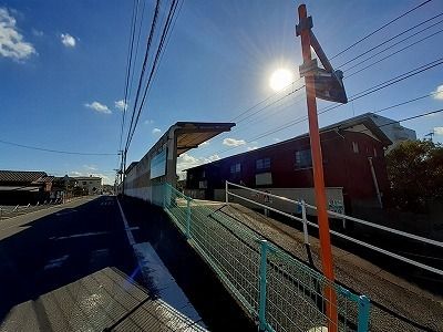近くのことでん六万寺駅さんまで550m(徒歩7分)