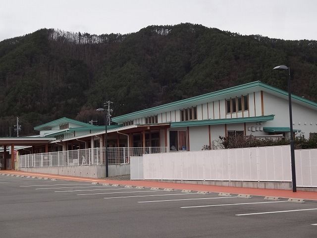 近くのあさひ保育園まで950m（徒歩12分）