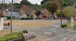 近くの長尾台けやき公園まで237m（徒歩3分）