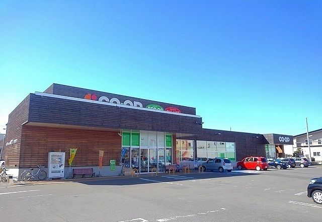 近くのコープさっぽろとんでんまで500m（徒歩7分）