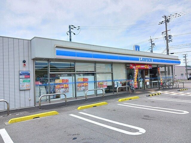 近くのセブンイレブンさんまで490m(徒歩7分)