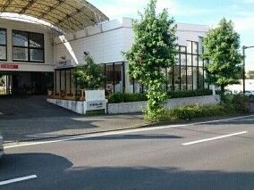 近くの美容室KENJEまで1,030m（徒歩13分）