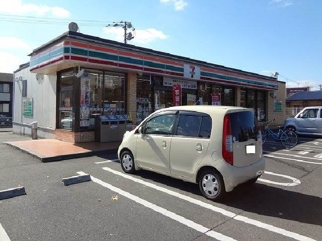 近くのコンビニまで150m（徒歩2分）