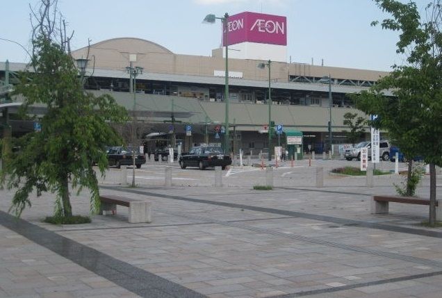 近くの駅まで2,000m（徒歩25分）