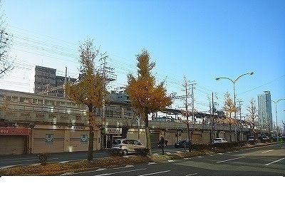 近くの阪急【春日野道駅】様まで300m（徒歩4分）
