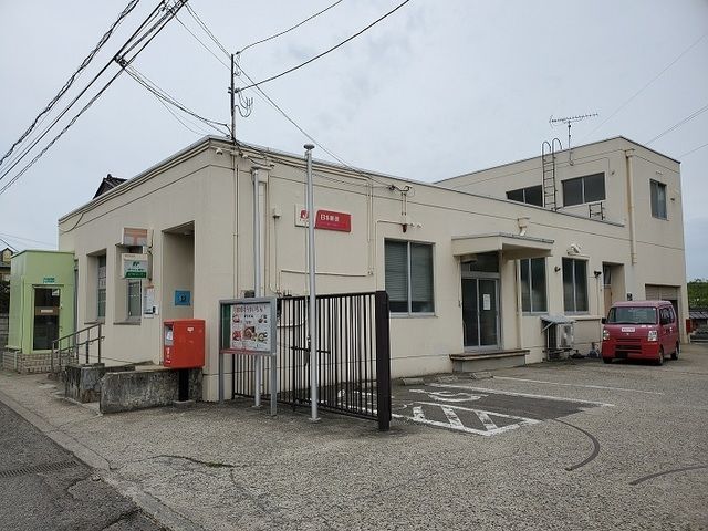 近くの宮郵便局まで750m(徒歩10分)