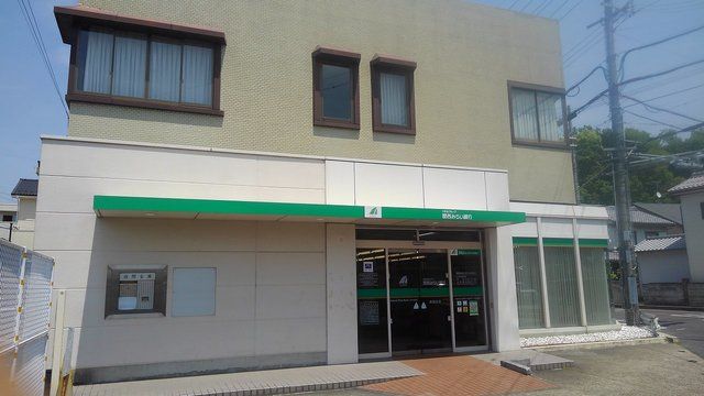 近くの関西みらい銀行 瀬田支店まで90m(徒歩2分)