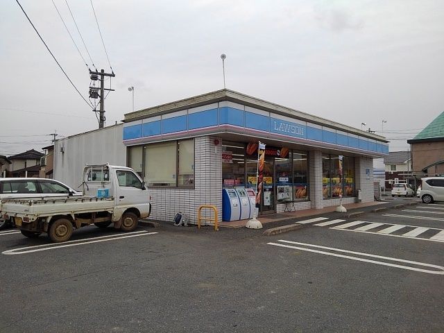 近くのコンビニまで430m（徒歩6分）