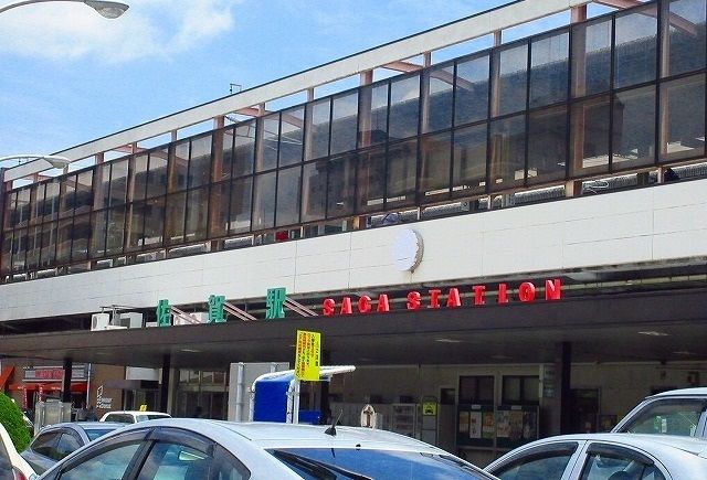 近くの佐賀駅まで2,000m（徒歩25分）