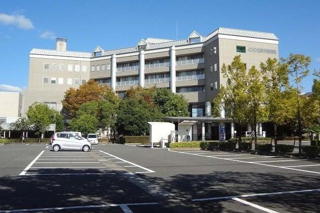 近くの佐賀中部病院まで450m（徒歩6分）
