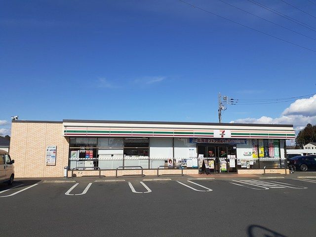 近くのセブンイレブン那珂市役所前店まで518m（徒歩7分）