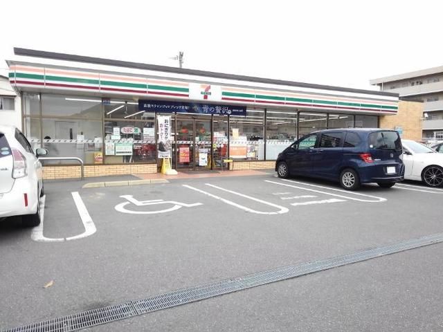 近くのセブンイレブン福岡横手3丁目店まで450m（徒歩6分）