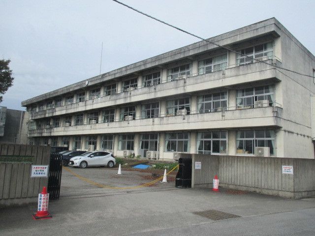 近くの鹿沼市立北押原小学校まで700m(徒歩9分)